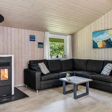 Jutta - 28km From The Sea By Interhome